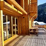 L'echappee - D'exception Avec Sauna, 7 7 Salles De Bain, Terrasses, Jardin Et Vues Sublimes, Skiroom, Proche Telecabine *